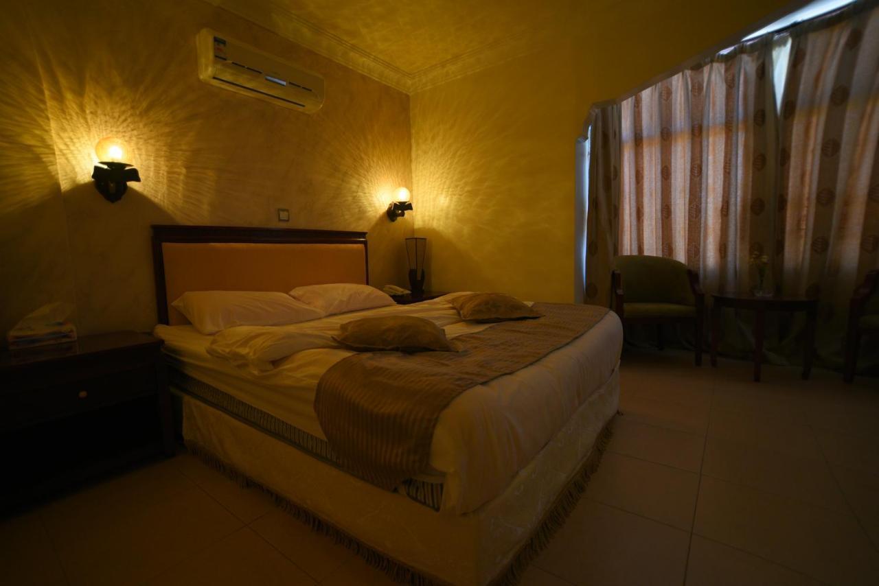 Oscar Hotel Petra วาดี มูซา ภายนอก รูปภาพ